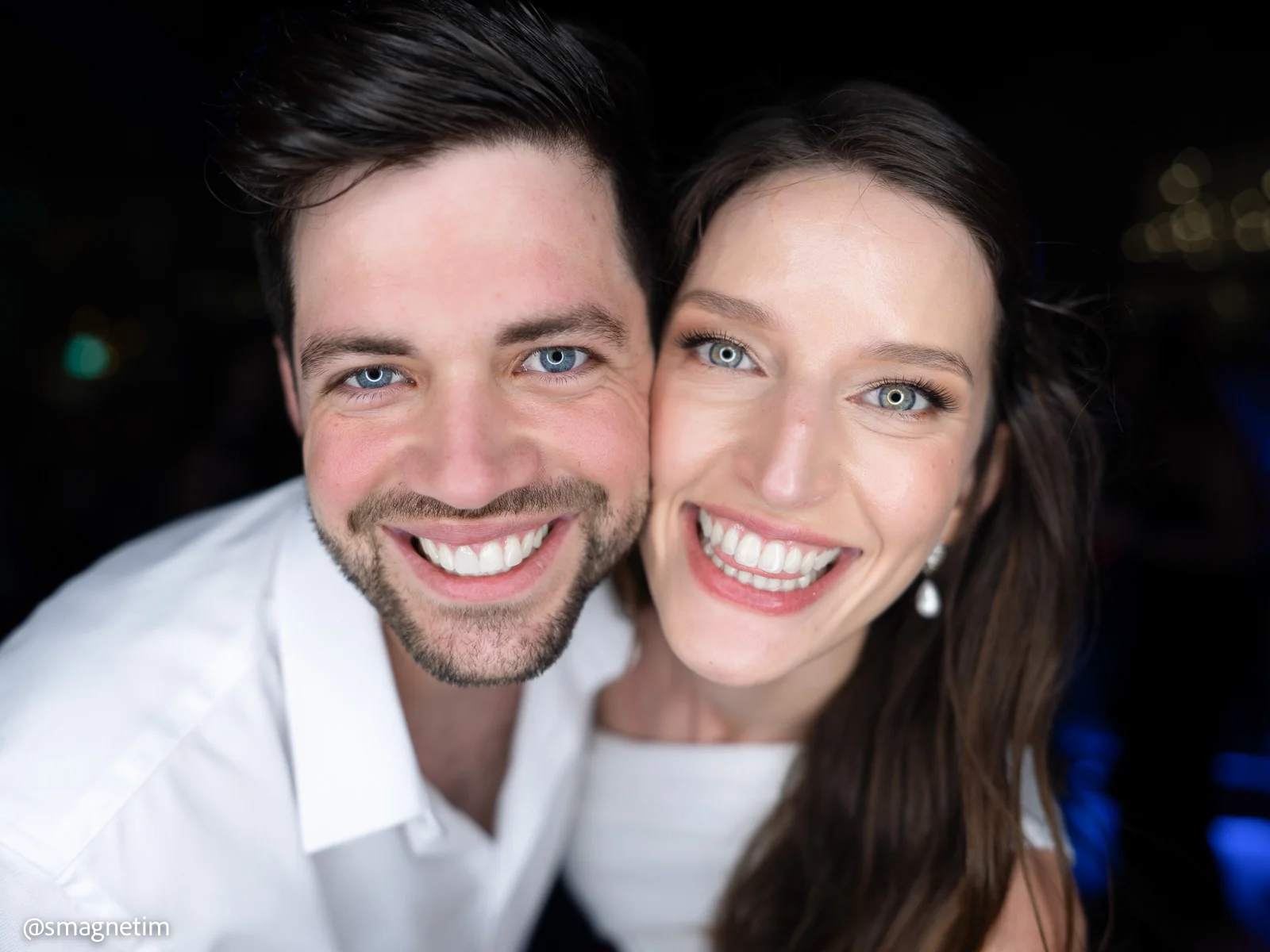 צילום מגנטים ברינג לייט - חיוך מקסים