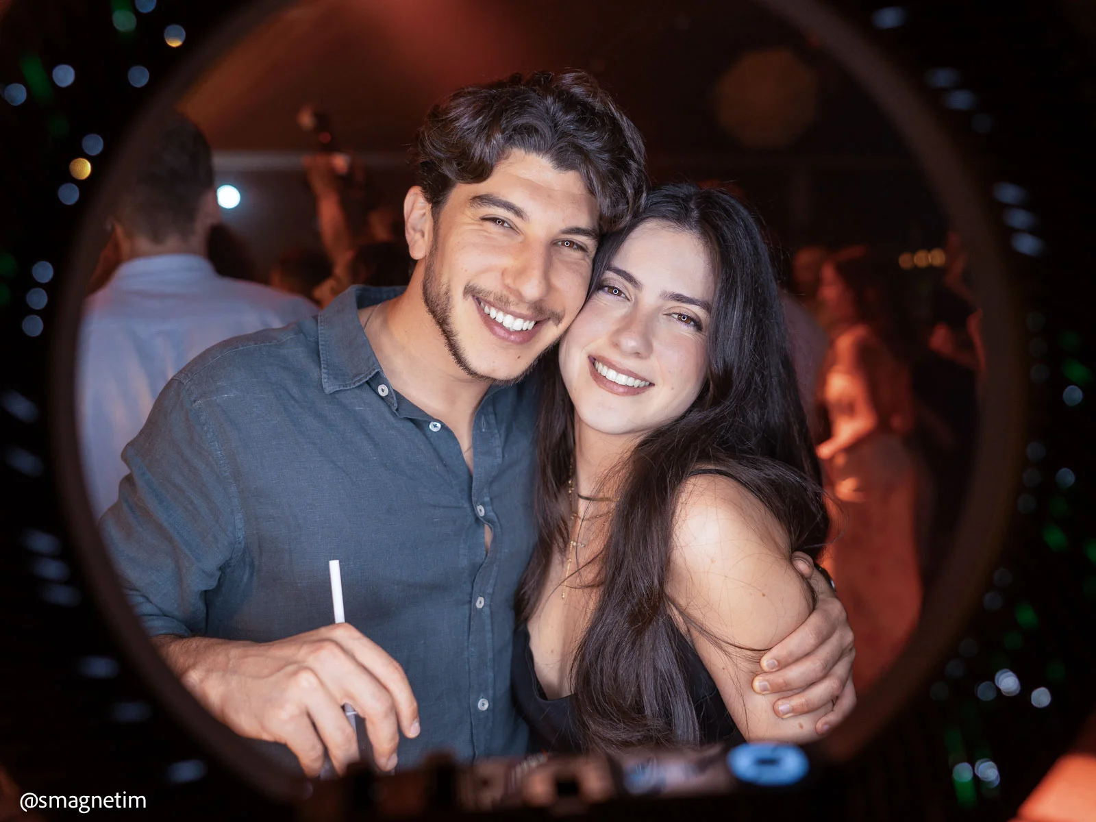 צילום מגנטים ברינג לייט - חיוך גדול